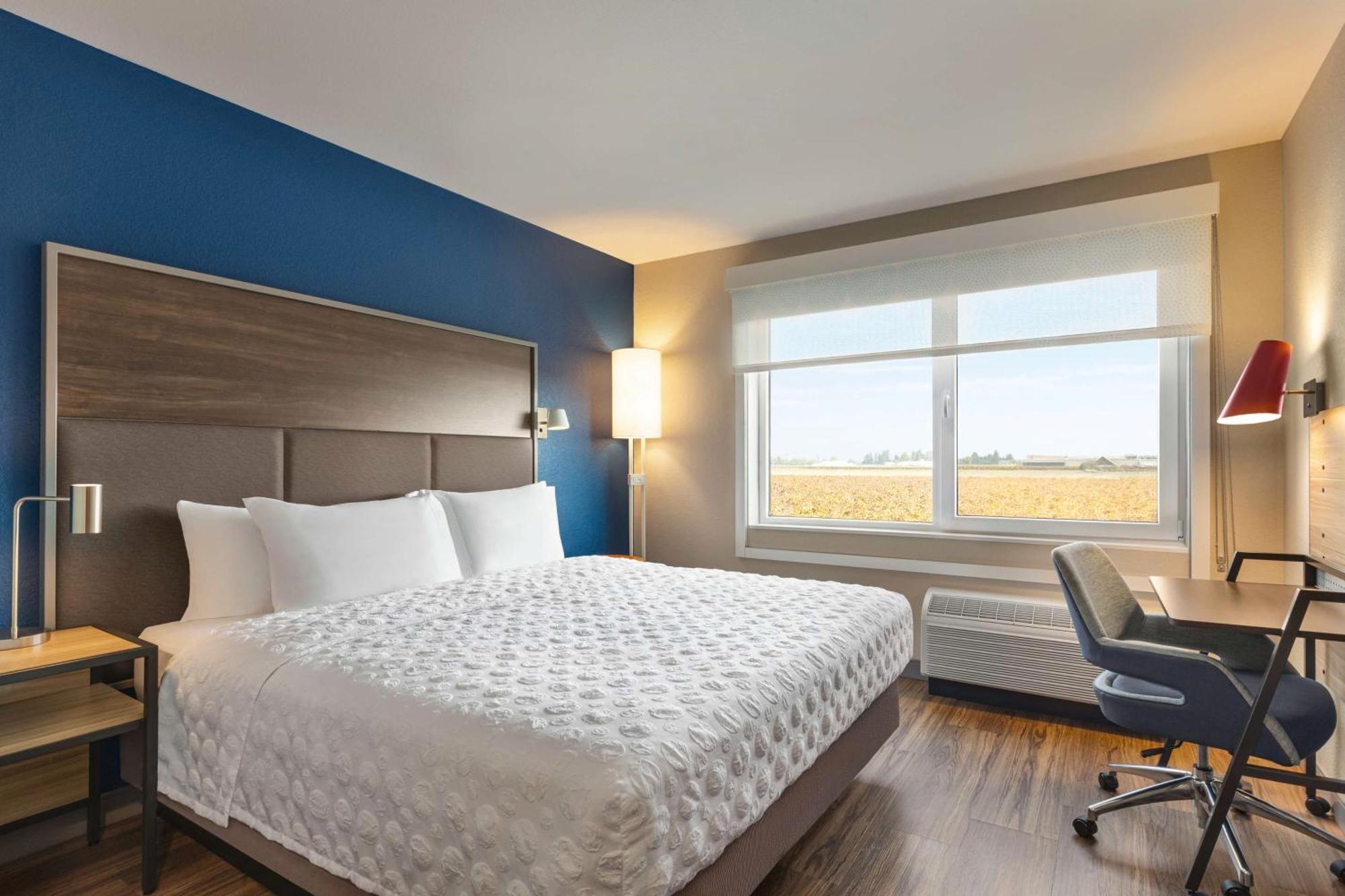 Tru By Hilton Lodi Hotel Exterior photo
